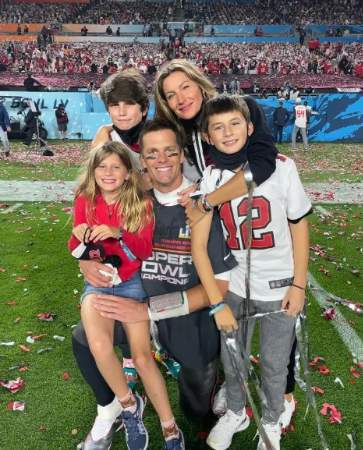 Gisele with her family